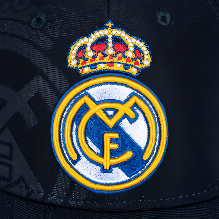 REAL MADRID: GORRA OFICIAL MARINO-BLANCO. JUNIOR - Imagen 4