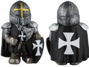 FIGURA RESINA CABALLERO TEMPLARIO HACHA NEGRO.  COD: 39445
