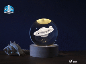 BOLA DE CRISTAL 3D SATURNO MED CON LUZ D:8CM IT714. COD:42636