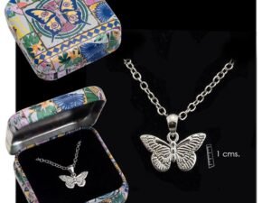 COLGANTE DE MARIPOSA PLATEADO COD: 0000694