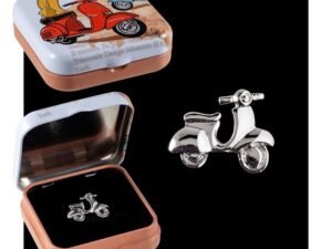 PIN DE MOTO VESPA PLATEADA COD: 0013658