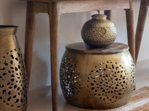 MESA AUXILIAR MODELO HOJALATA COD: 30535