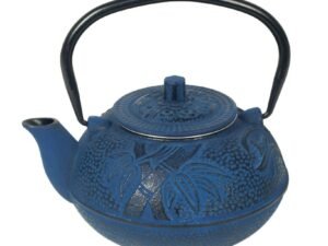 TETERA DE HIERRO COLADO DE 0,6 L. AZUL OSCURO. COD: 22855