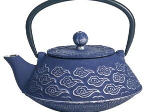 TETERA DE HIERRO COLADO DE 0,8 L. AZUL OSCURO. COD: 30189